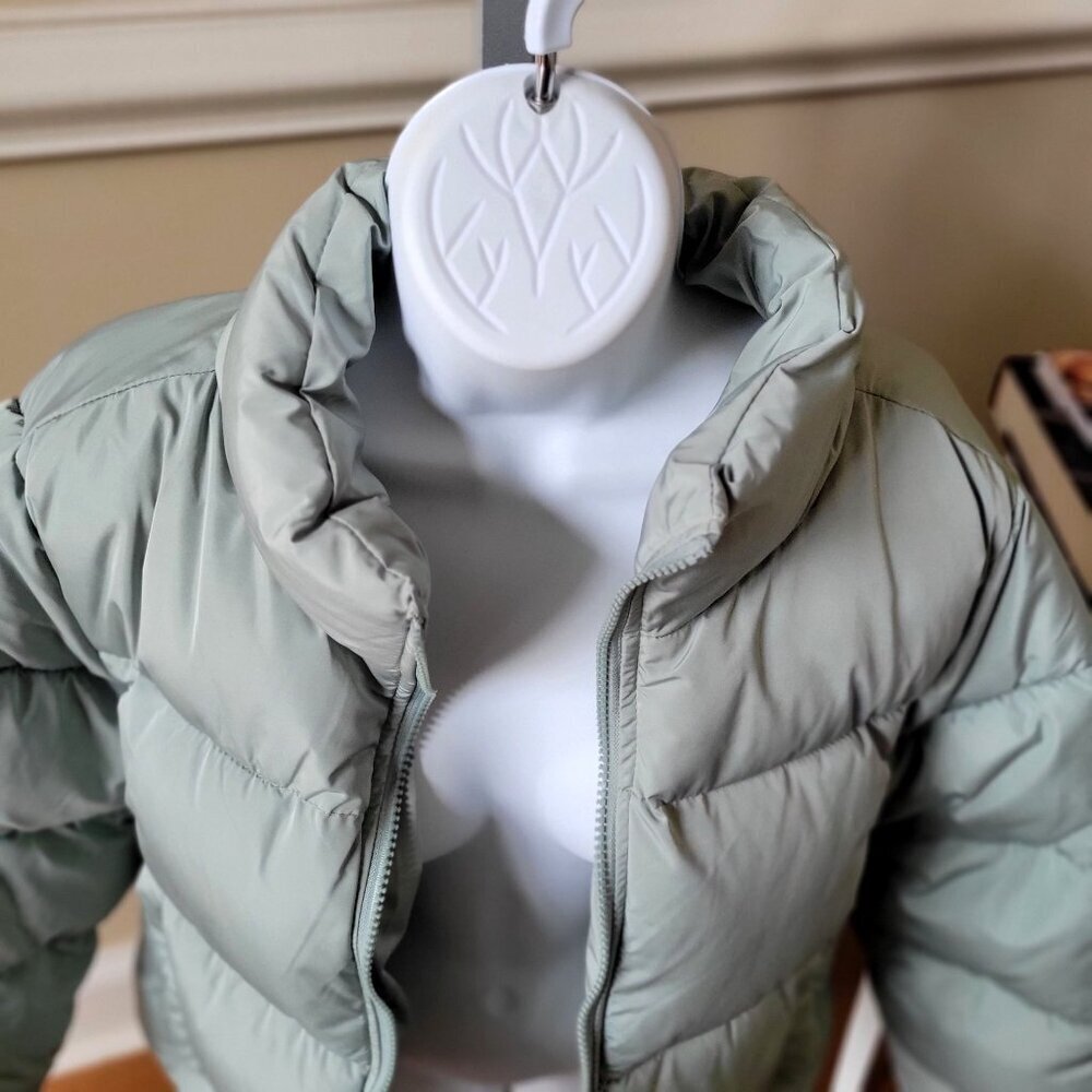 Forever 21 Puffer Jacket  Zipper Closure  in Sage Green - L - Picture 4 of 6